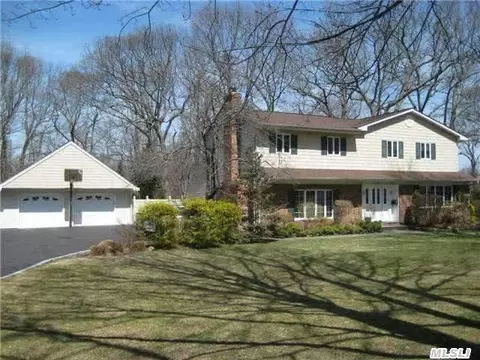 3 Brian St, Commack, NY 11725 photo 1