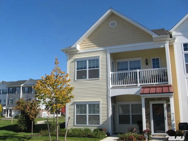 36 Barley Ln, Patchogue, NY 11772 photo 1