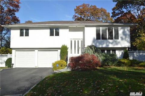 91 Beaumont Dr, Plainview, NY 11803 photo 1