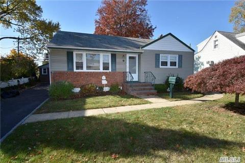 26 Devon Rd, Bethpage, NY 11714 photo 1
