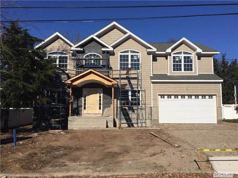 96 W Cherry Dr, Plainview, NY 11803 photo 1