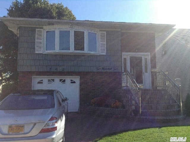 202 Beverly Rd, Hempstead, NY 11550 photo 1