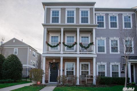 10 Maler Ln, Patchogue, NY 11772 photo 1