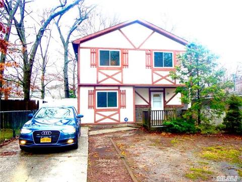 131 Hampton Ave, Mastic, NY 11950 photo 1
