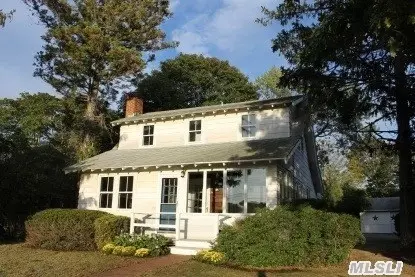 20 Bishop Ave, Westhampton, NY 11977 photo 1