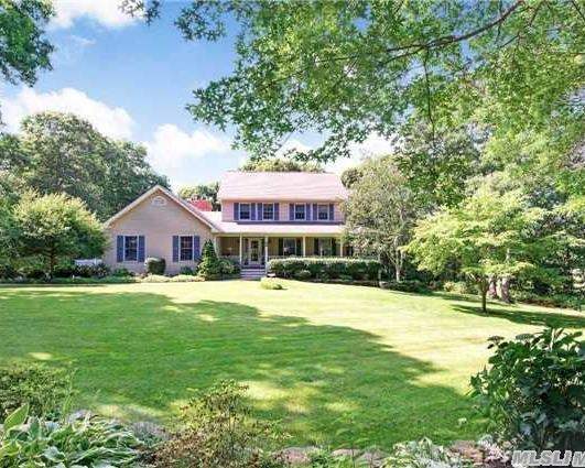 655 Eagle Nest Ct, Laurel, NY 11948 photo 1