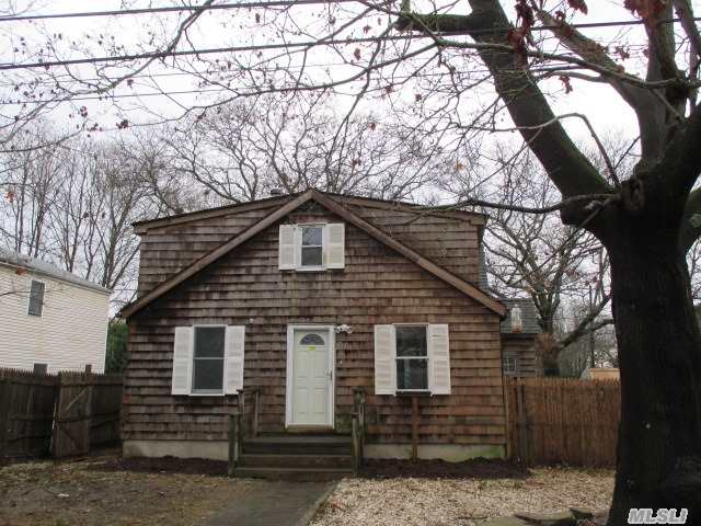 253 Bayview Ave, E. Patchogue, NY 11772 photo 1