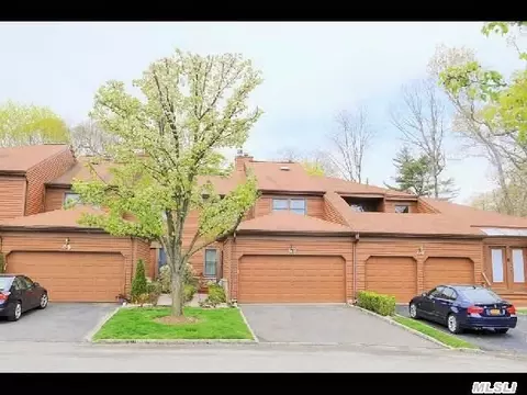 59 Hunt Dr, Jericho, NY 11753 photo 1