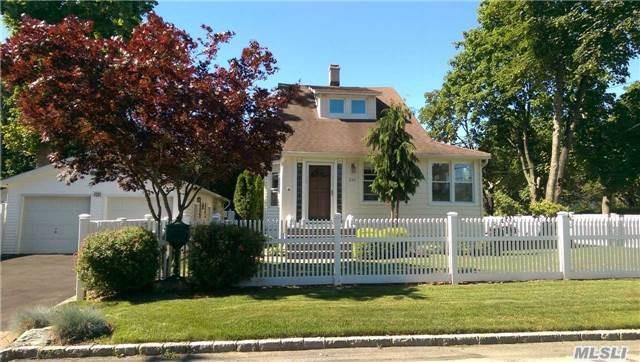 232 Maple St, Islip, NY 11751 photo 1