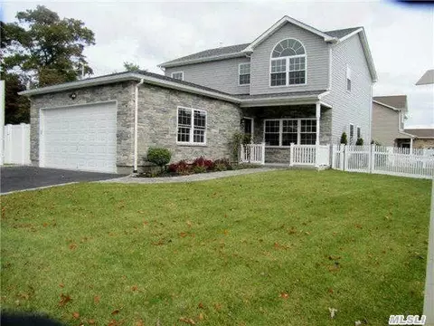 100 Ralph Ave, Babylon, NY 11702 photo 1