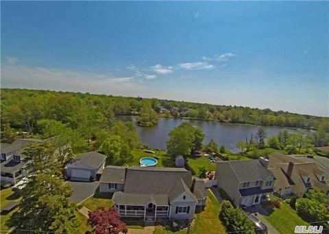 23 Wingam Dr, Islip, NY 11751 photo 1