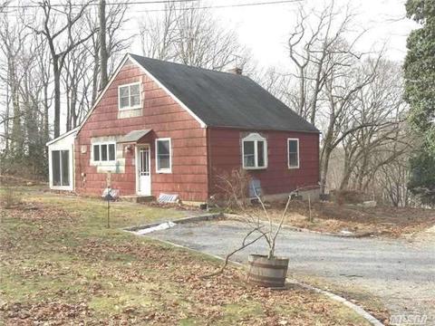 48 Walnut Tree Ln, Cold Spring Harbor, NY 11724 photo 1