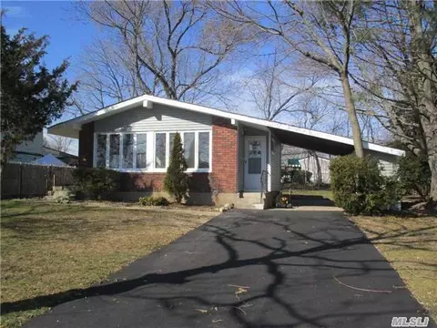 23 Havemeyer Ln, Commack, NY 11725 photo 1