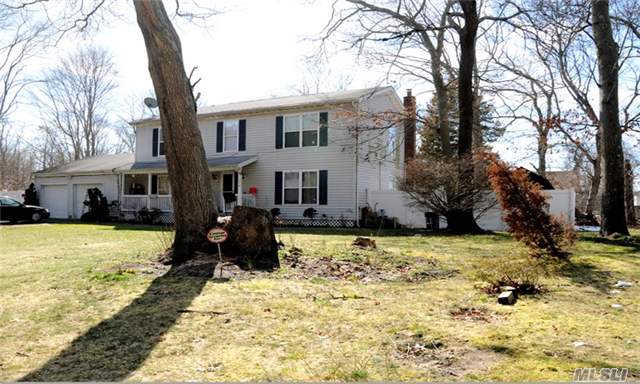 174 Shaber Rd, Patchogue, NY 11772 photo 1