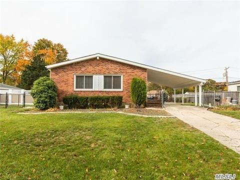 14 Dartmouth Dr, Smithtown, NY 11787 photo 1