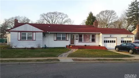 1663 Lee St, Valley Stream, NY 11580 photo 1