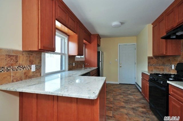 321 E Harrison St, Long Beach, NY 11561 photo 1