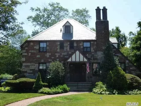 247 Moore Ave, Freeport, NY 11520 photo 1