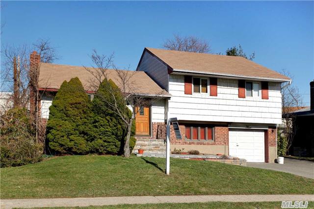 3 Patton Pl, Plainview, NY 11803 photo 1