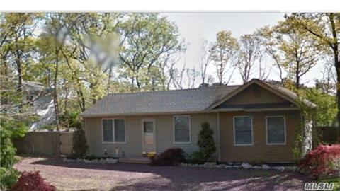 167 Webb Ave, Patchogue, NY 11772 photo 1