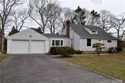 53 James St, Patchogue, NY 11772 photo 1
