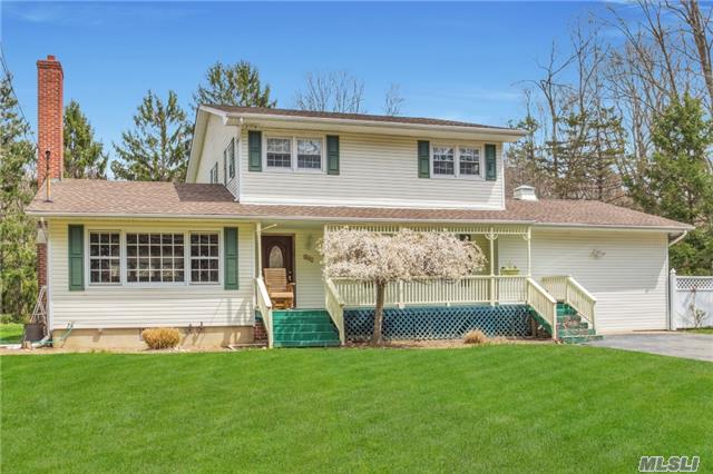 367 Landing Ave, Smithtown, NY 11787 photo 1