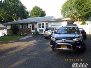 432 Townline Rd, Commack, NY 11725 photo 1