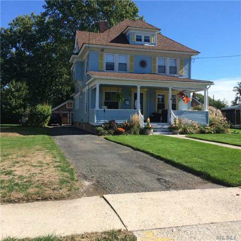 143 Jayne Ave, Patchogue, NY 11772 photo 1