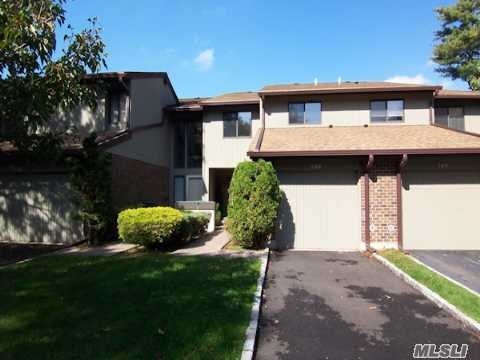 190 Alta Ter, Jericho, NY 11753 photo 1