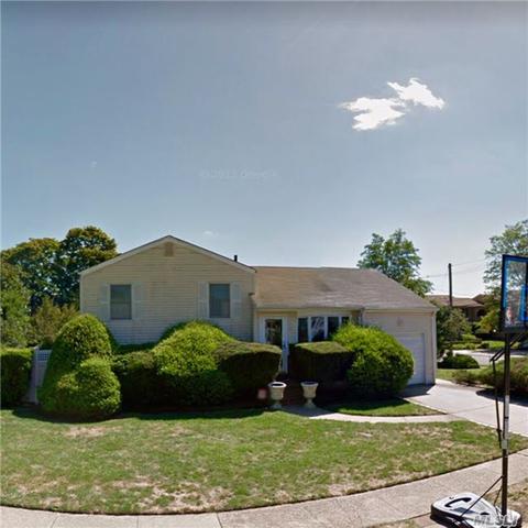 37 Hampton Pl, Freeport, NY 11520 photo 1