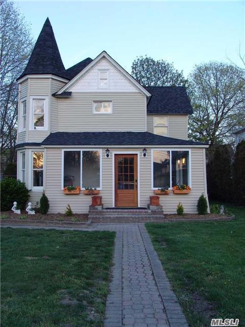 63 Jayne Ave, Patchogue, NY 11772 photo 1