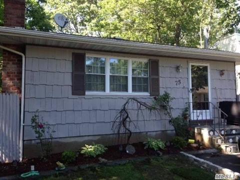 75 Mastic Blvd, Mastic, NY 11950 photo 1