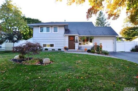 39 Wiltshire Dr, Commack, NY 11725 photo 1