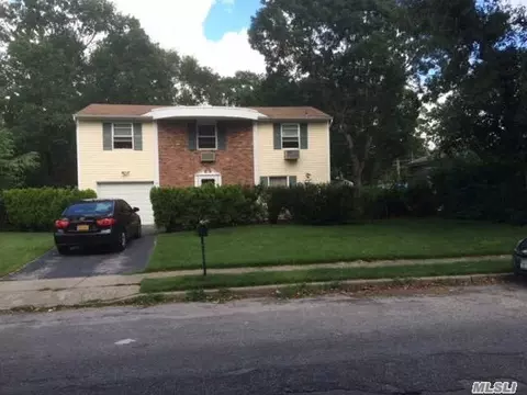 25 Belair Rd, Selden, NY 11784 photo 1