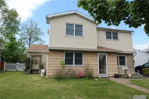 4110 Florence Rd, Bethpage, NY 11714 photo 1