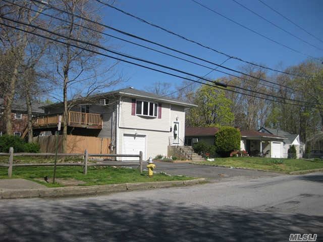 Undisclosed, Patchogue, NY 11772 photo 1