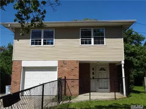 6 N Jefferson Ave, Lindenhurst, NY 11757 photo 1