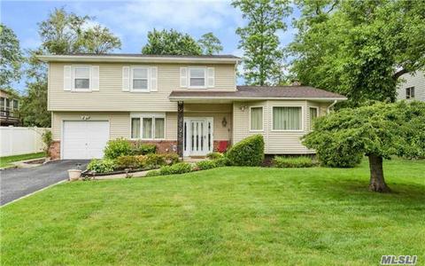 51 Florida Ave, Commack, NY 11725 photo 1