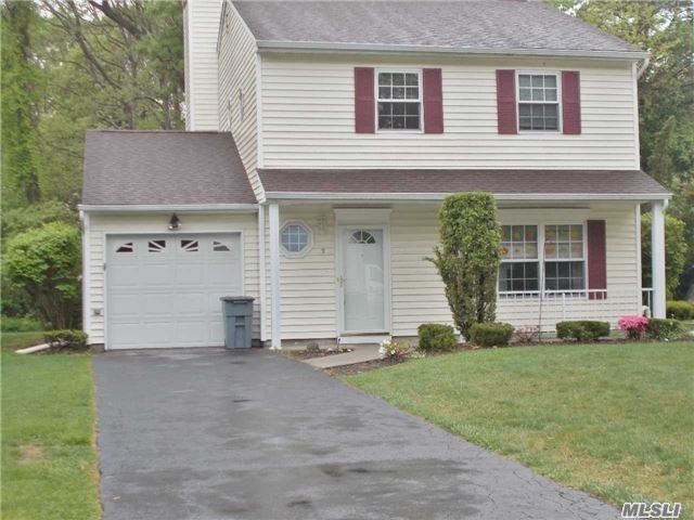3 Deer Path, Coram, NY 11727 photo 1