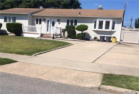 46 Melony Ave, Plainview, NY 11803 photo 1