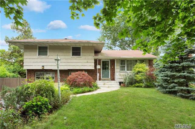 56 Elder Dr, Commack, NY 11725 photo 1