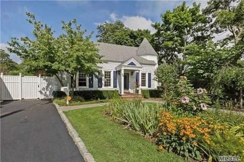36 Grove Ave, Patchogue, NY 11772 photo 1