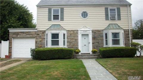 2287 Coventry Rd, Baldwin, NY 11510 photo 1