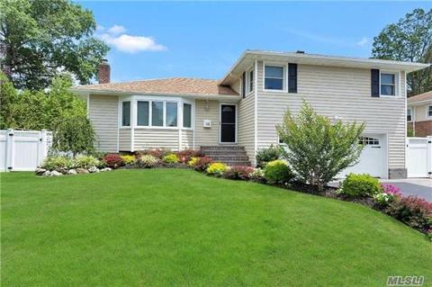 48 Pasadena Dr, Plainview, NY 11803 photo 1
