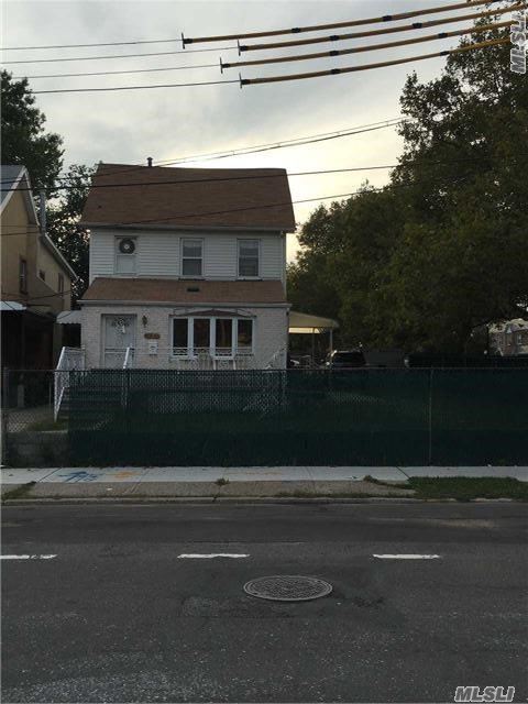 73-02 164th St, Flushing, NY 11366 photo 1