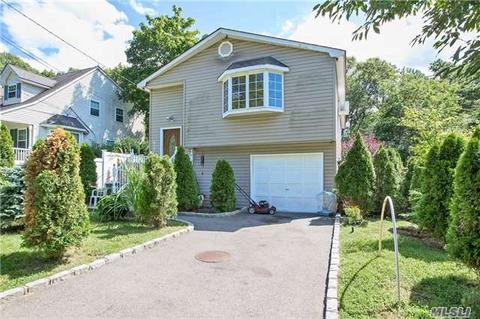 122 Prince St, Patchogue, NY 11772 photo 1