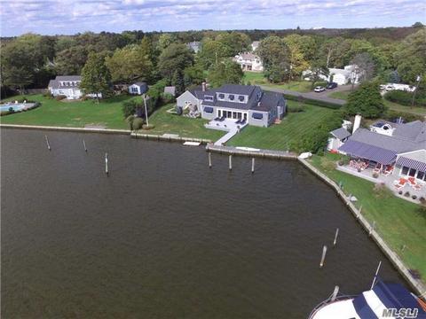 58 Elder Rd, Islip, NY 11751 photo 1