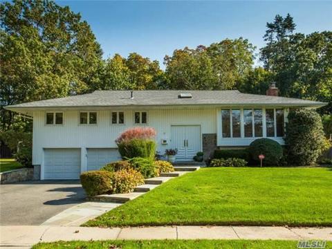 6 Beatrice Ln, Old Bethpage, NY 11804 photo 1