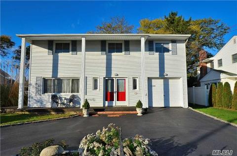 3500 Daniel Cres, Baldwin, NY 11510 photo 1