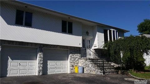 3 E Park Ct, Old Bethpage, NY 11804 photo 1